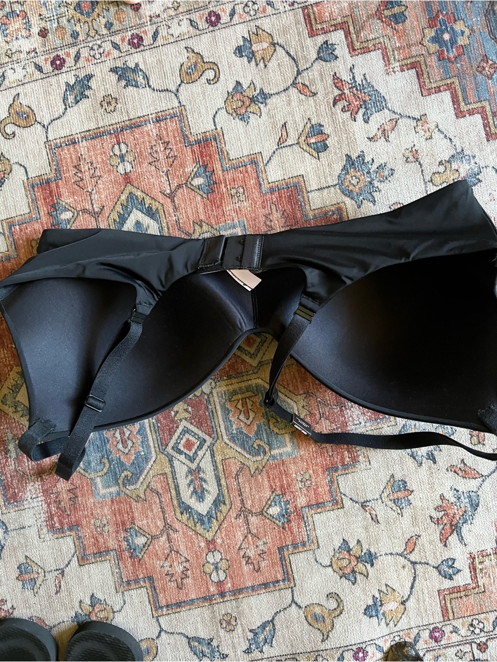 Victorias Secret bra. - Picture 2 of 3